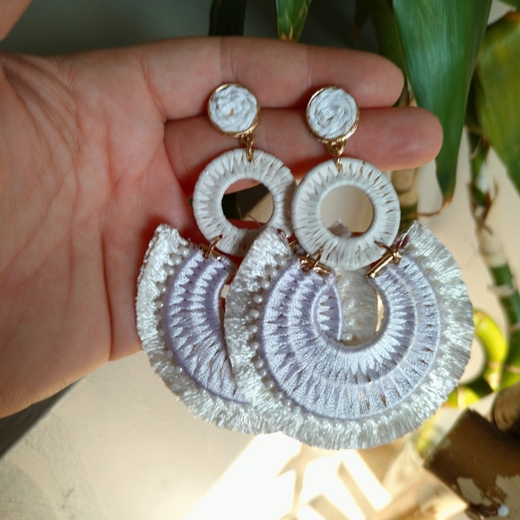 🪴Artemis Collection🪴 Boho Tassel Statement Earrings - Picture 17 of 17